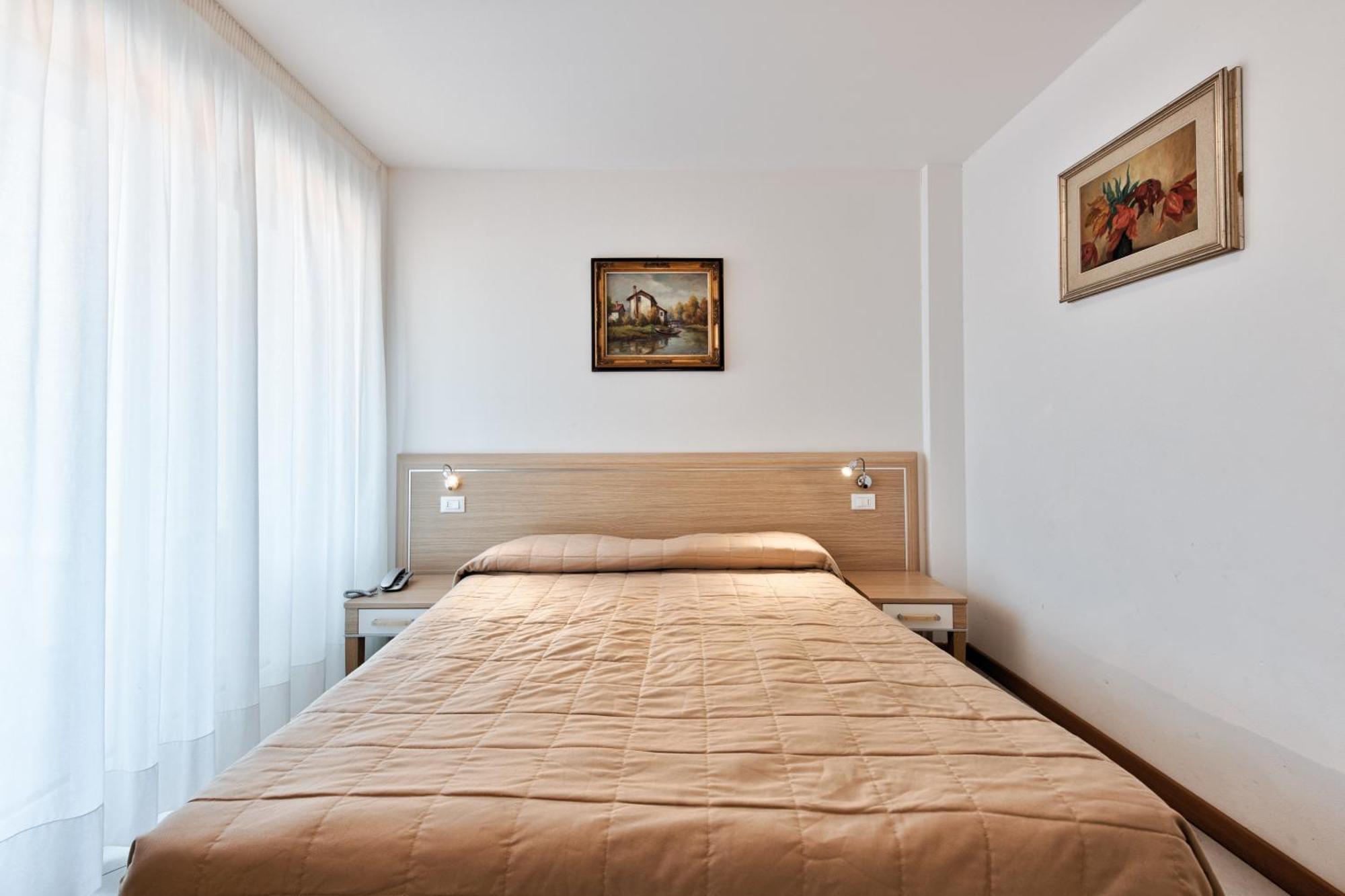 Hotel Meuble Zenith Lignano Sabbiadoro Exteriér fotografie